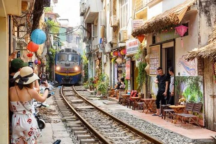 Từ 